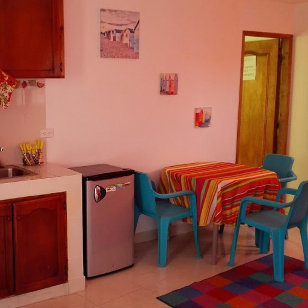 Vianova'S Place Posada Nativa San Andres  Ngoại thất bức ảnh